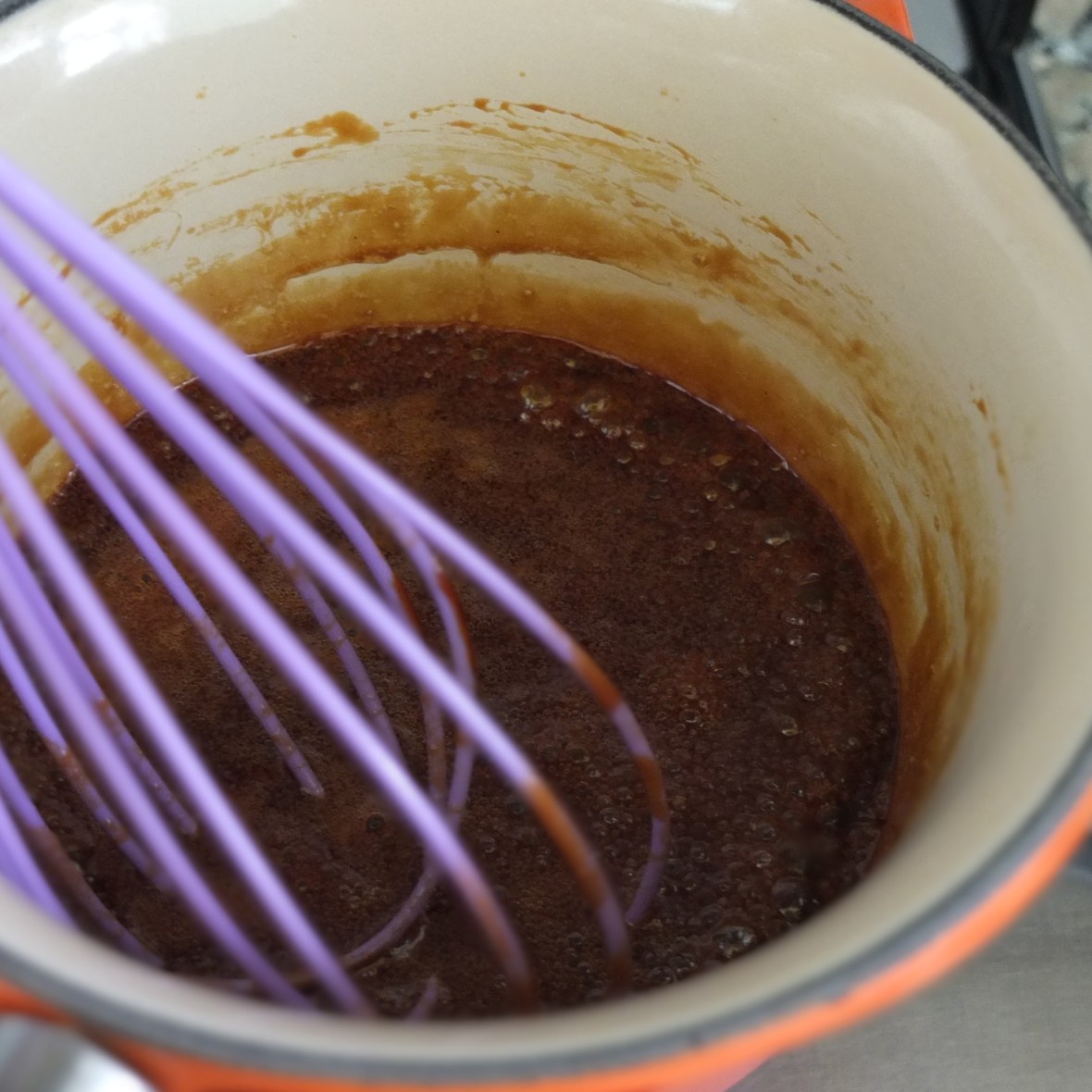 Caramel sauce - adding butter and cream