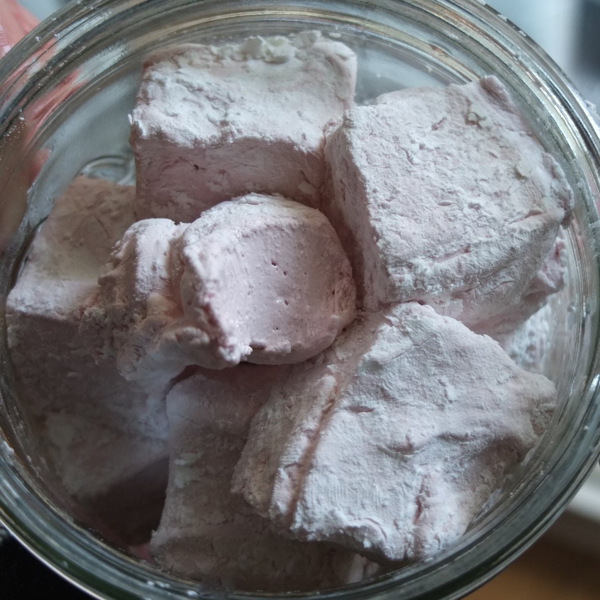 Raspberry marshmallows