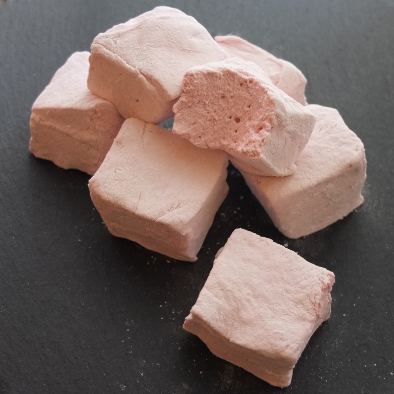 Raspberry marshmallows