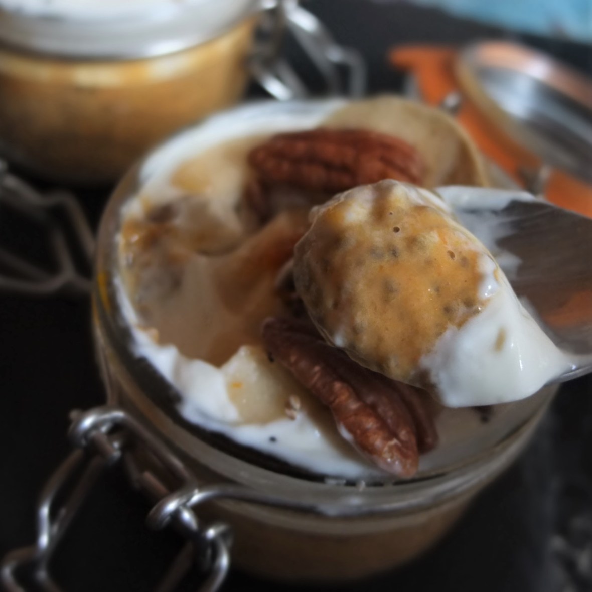 Autumn pumpkin chia pudding