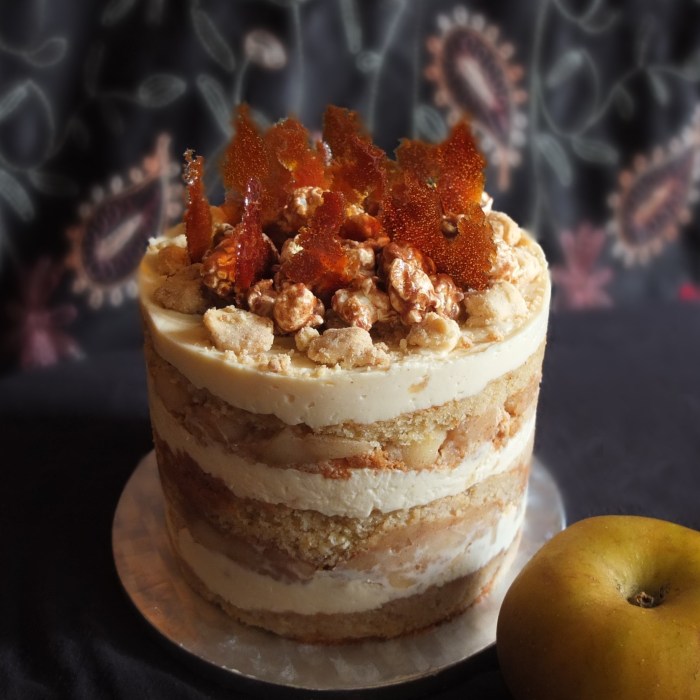 Healthier apple pie layer cake