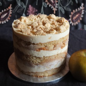 Healthier apple pie layer cake