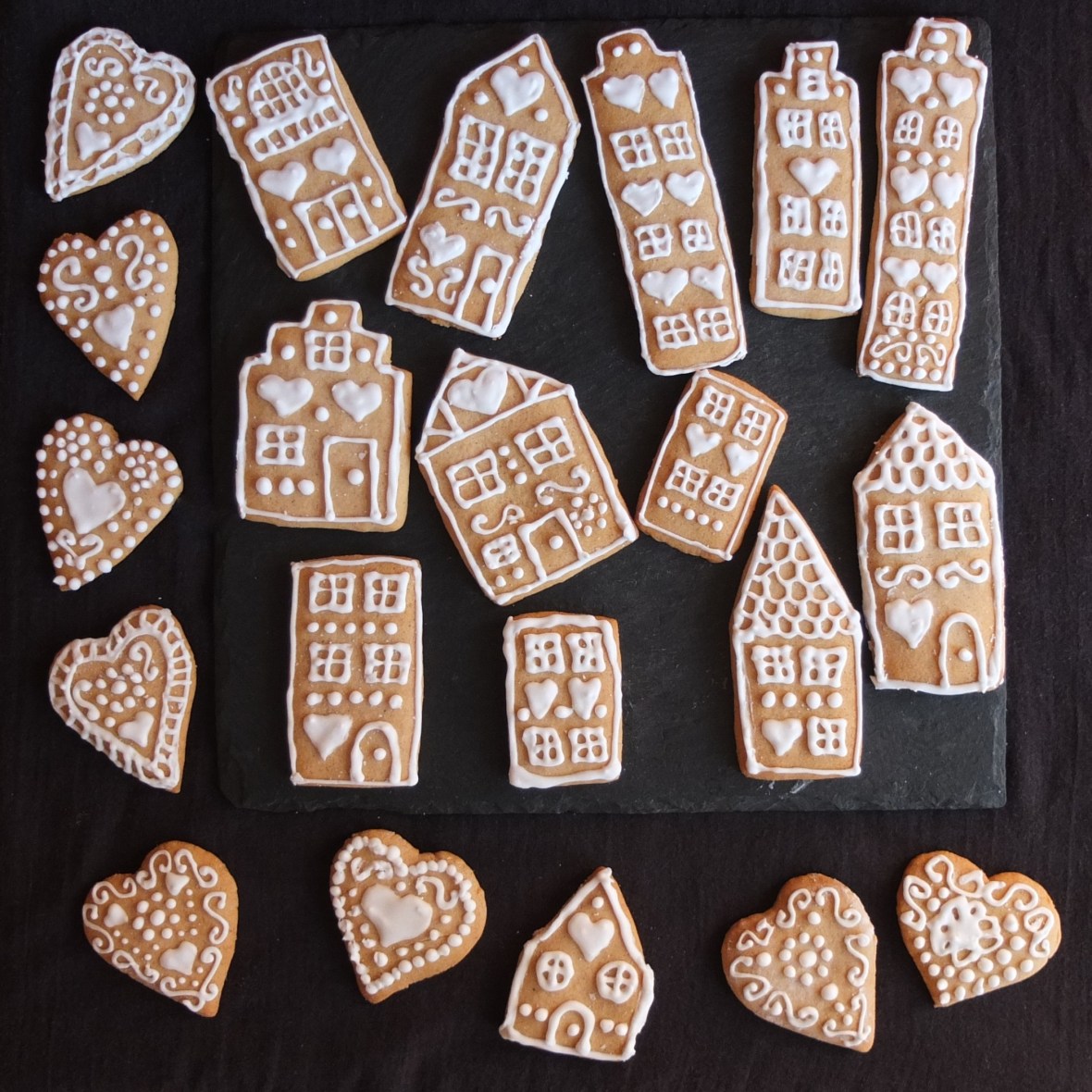 Gingerbread village houses and hearts