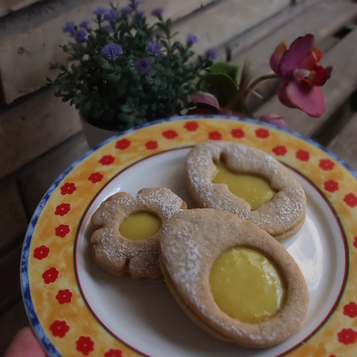 Vegan maple syrup lemon curd Easter biscuits (cookies)