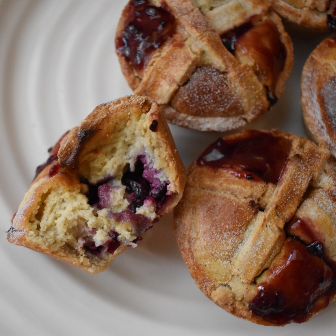 Pont-neuf pastries gf and addes sugar free with blackcurrants