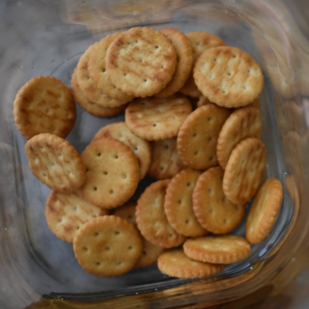 Mini Ritz-style crackers