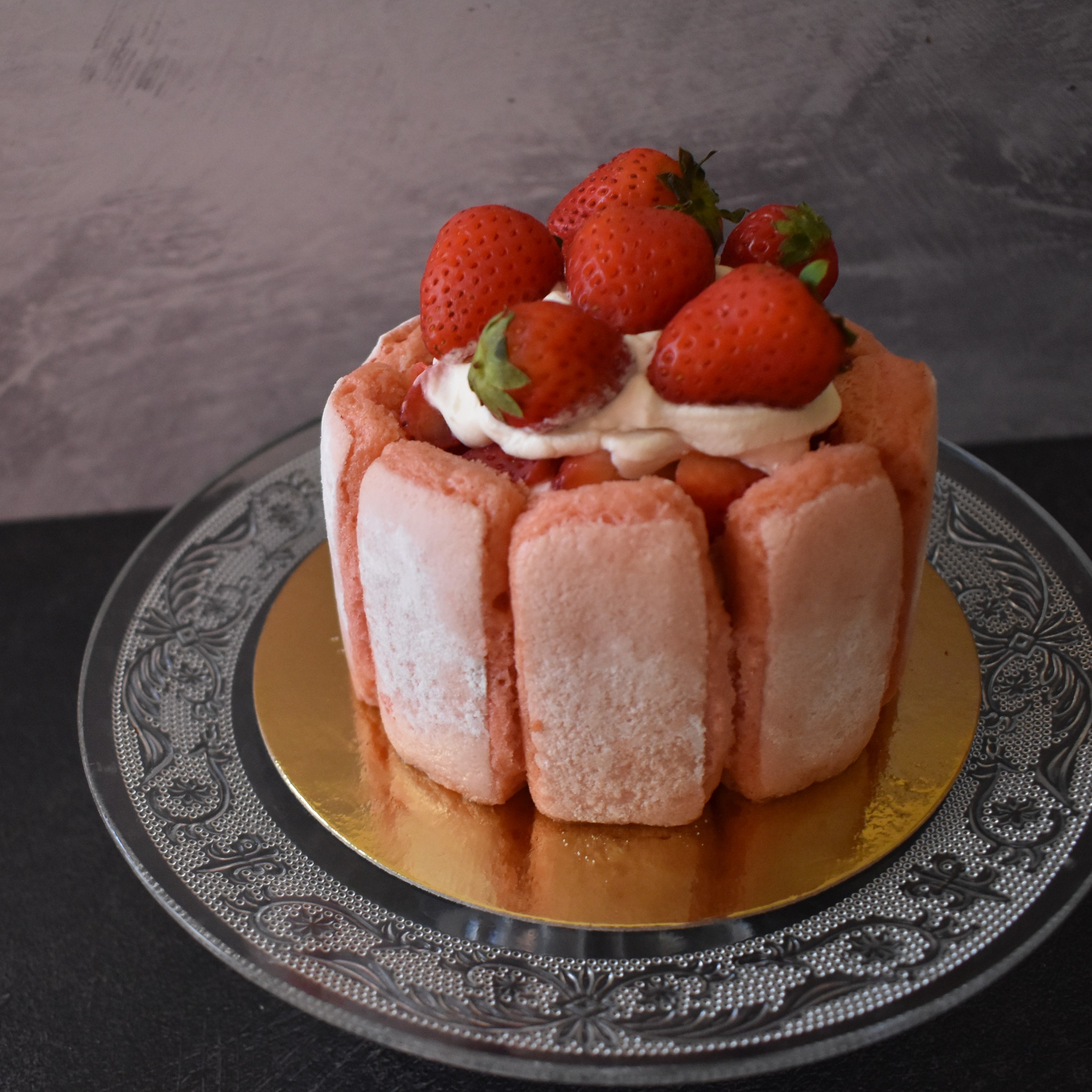 Strawberries and champagne charlotte